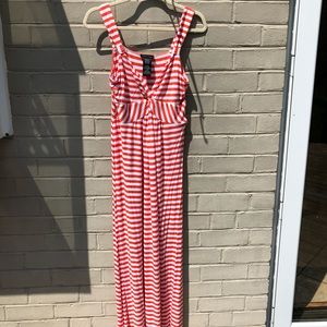 EUC Spense Size M Orange&White Maxi Dress